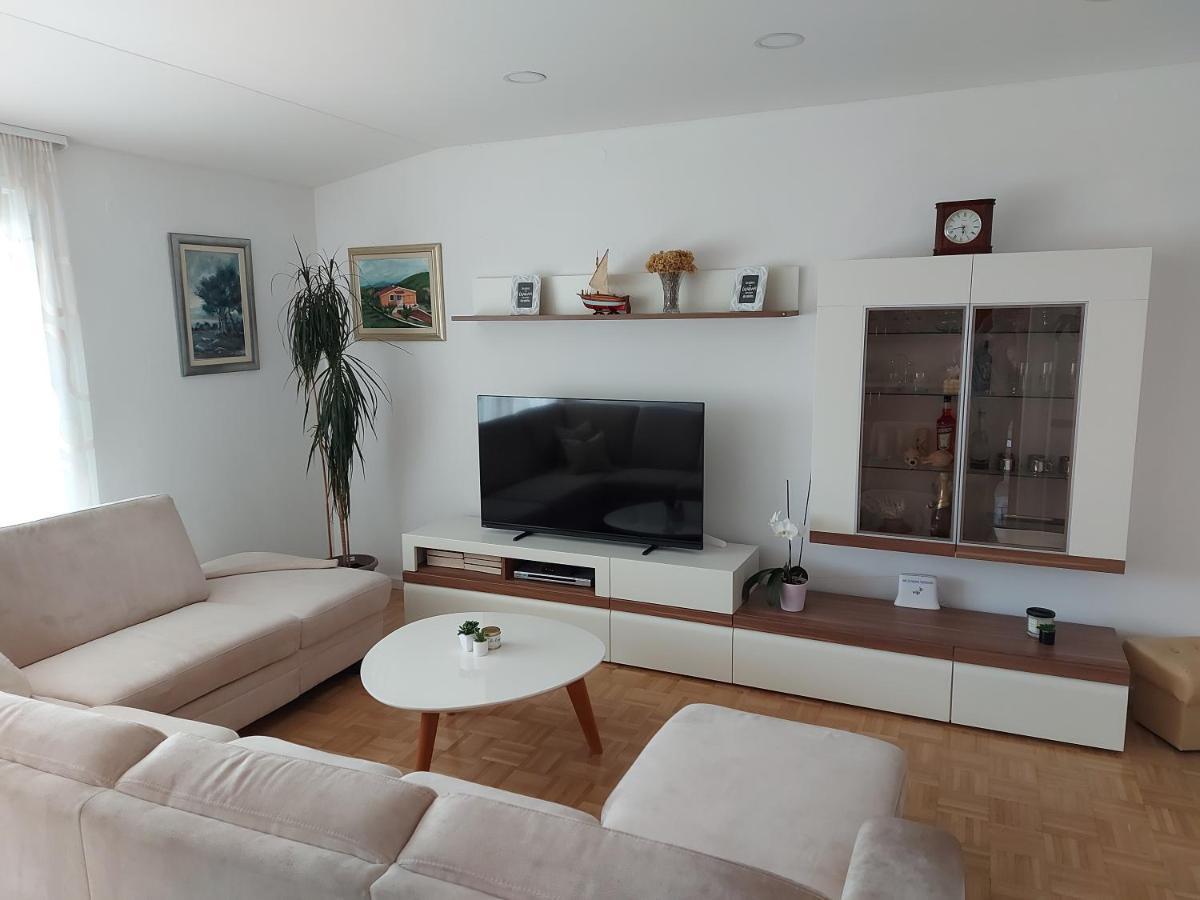 Apartman Mb Podstrana Eksteriør billede